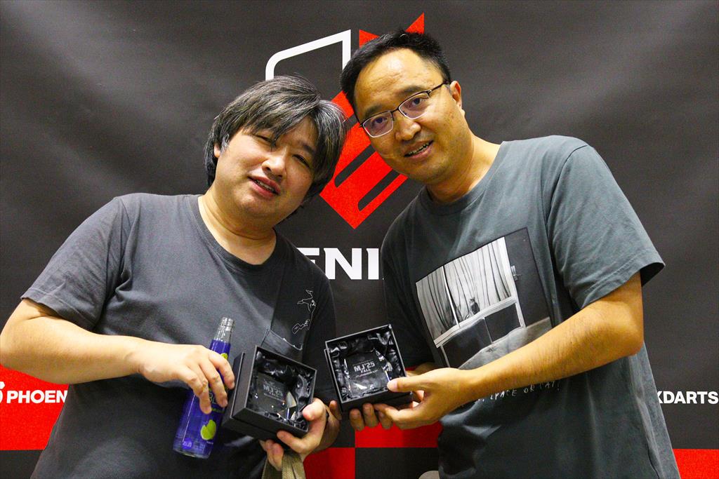 アオキ　マサシ・カン　トックリ