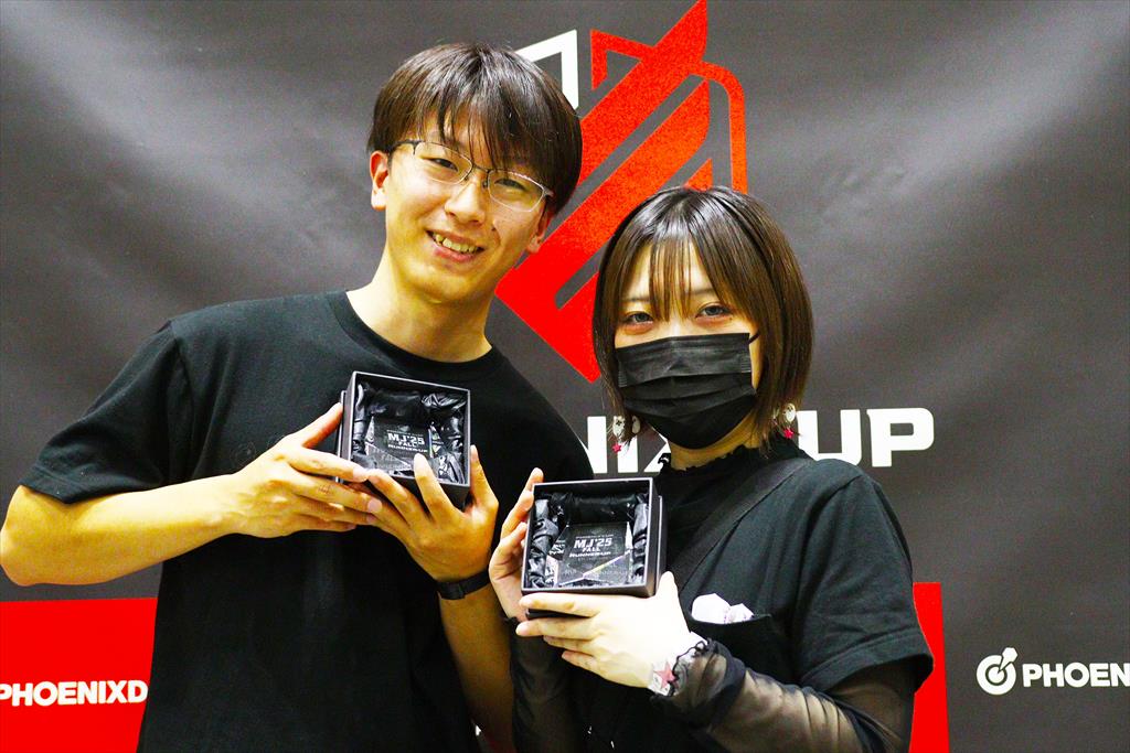 ムラカワ　シンジ・ノガミ　ユカコ