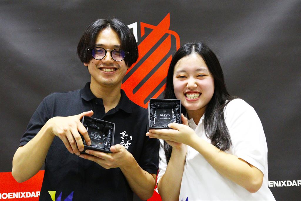 スズキ　アキト・ミナガワ　チヒロ